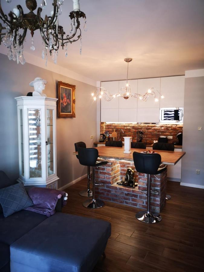 Romantyczny Apartament Happy 16 Basen & Kort Tenisowy, Ochrona 24 H - Dla Maksymalnie 6 Osob Pobierowo Bagian luar foto