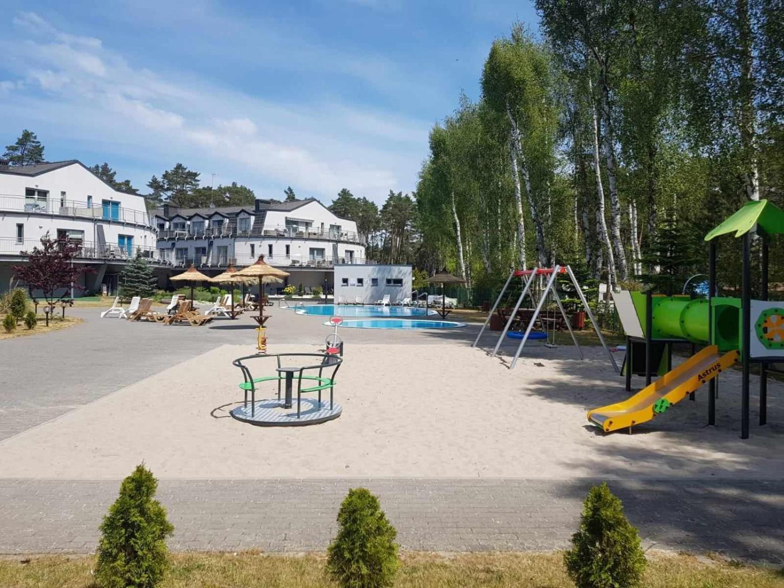 Romantyczny Apartament Happy 16 Basen & Kort Tenisowy, Ochrona 24 H - Dla Maksymalnie 6 Osob Pobierowo Bagian luar foto